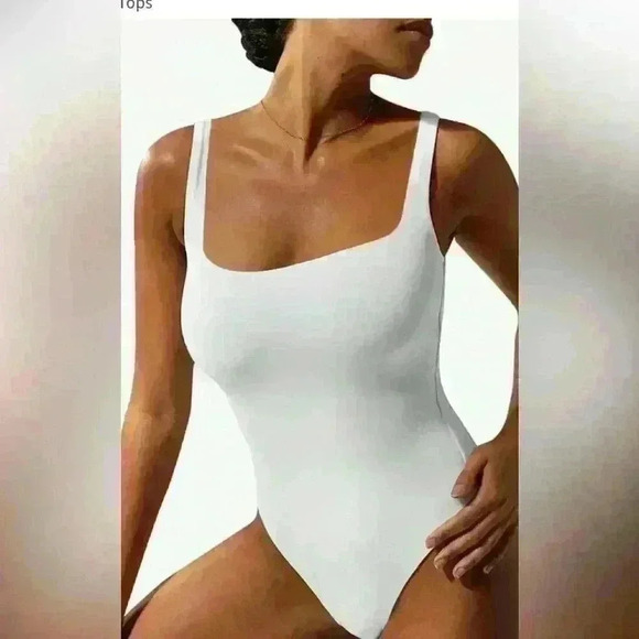 NEW- Isabella Sexy Basic Bodysuit Sleeveless Double Lined Slim Fit Tank Tops - M - Picture 3 of 5